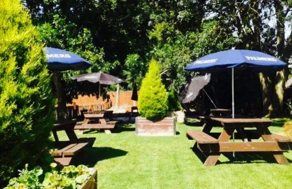 Winterbourne Arms 2019