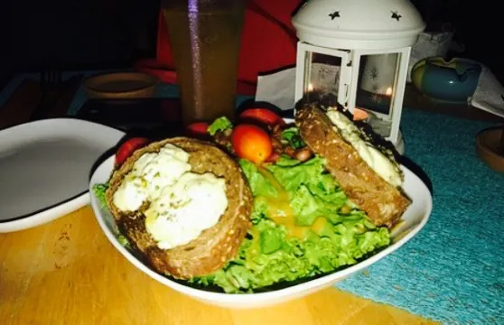 Le Petit Saint Tropez