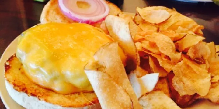 Street Meet the American Tavern