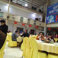 光明刘冰乳鸽店(光明法政北路店) User Photo