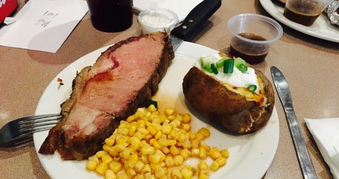 Manor House Restaurant & Rockin' Horse Saloon