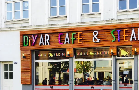 Diyar Cafe og Steak House