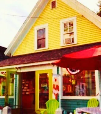 Yazzi's Ice Cream Shoppe