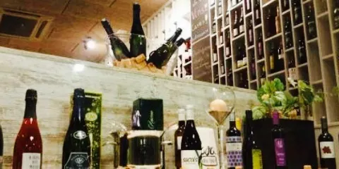 La Cava wine bar