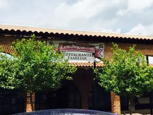Los Jilgueros