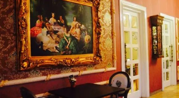 40 Avenue Restaurant & Bar