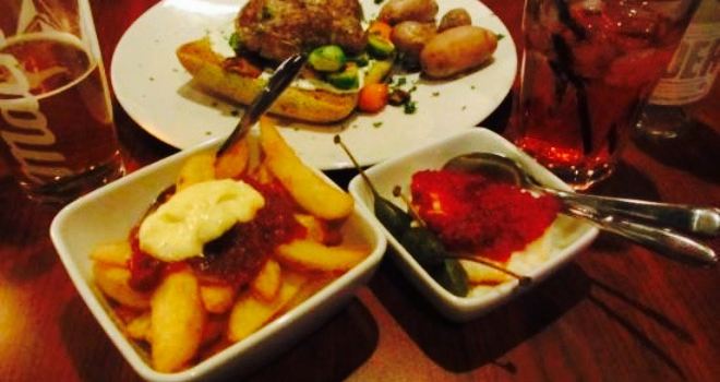 Grunder Cafe & Bar