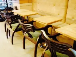 Sonya Bakery & Cafe