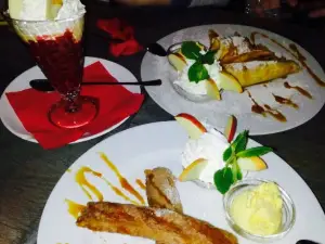 Hacianda Ranchero-Restaurace A Penzion