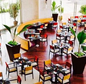 MoMo Cafe