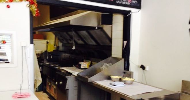Rosebud Wets Fish 'n' Chips