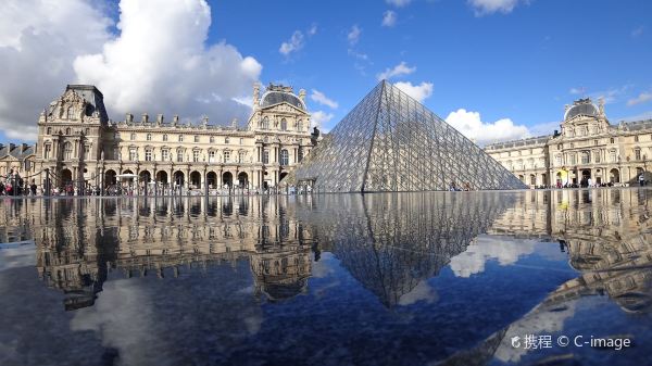 Louvre Museum