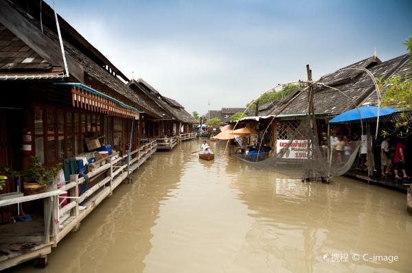 Pattaya Floating Market