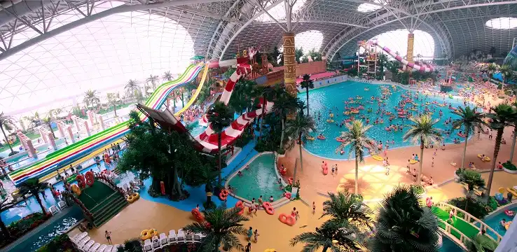 3_Tianshan Sea World Meters Cube