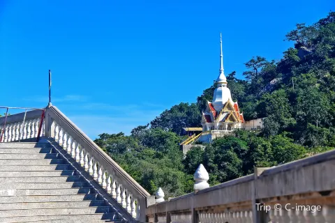 Wat Khao Takiap