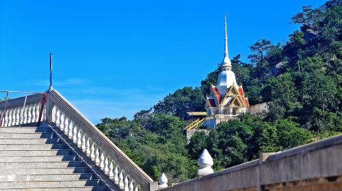 Wat Khao Takiap