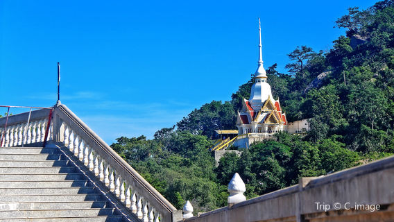Wat Khao Takiap