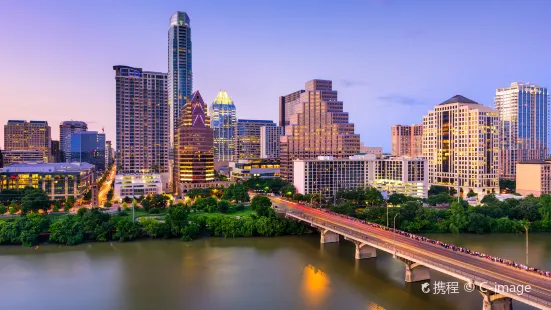 Ann W. Richards Congress Avenue Bridge