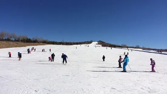 朔州右玉南山滑雪場