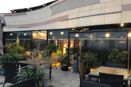 Rong Yi (Kai De Plaza)