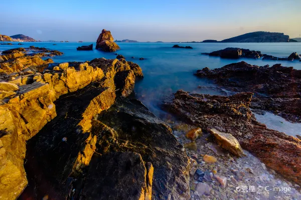 Hotels near Sunrise Admiring Of Penglai Pavilion