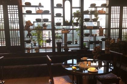 福照楼汽锅鸡饭店(龙腾店)