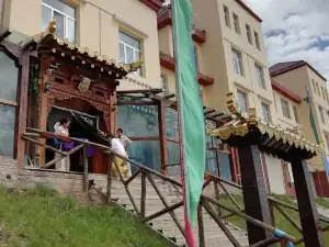 扎藏牧布风情吧