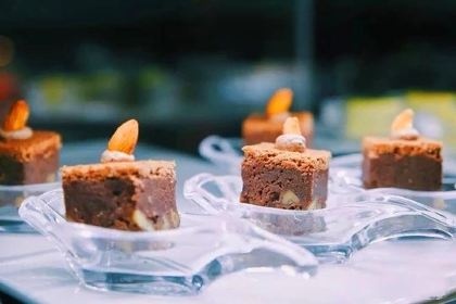 半岛翡丽海鲜自助餐厅