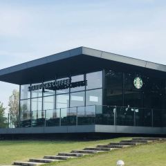 Starbucks Coffee - Toyama Kansui Park ảnh của người dùng