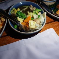 Suan Bua (Salathai) User Photo