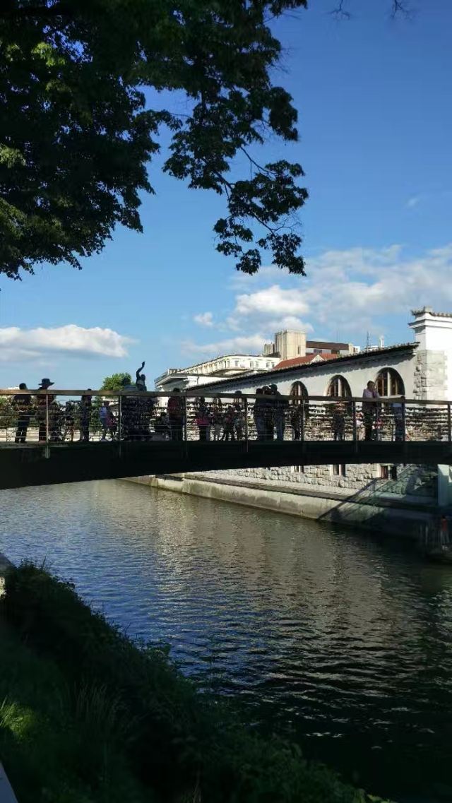 中央市場