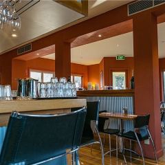 Waves Cafe User Photo