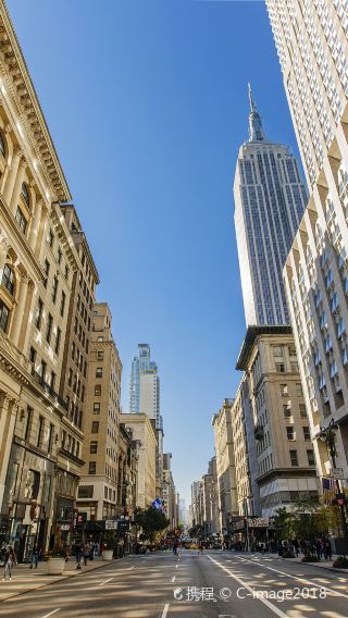 New York + The Metropolitan Museum of Art + Intrepid Sea, Air & Space Museum day tour
