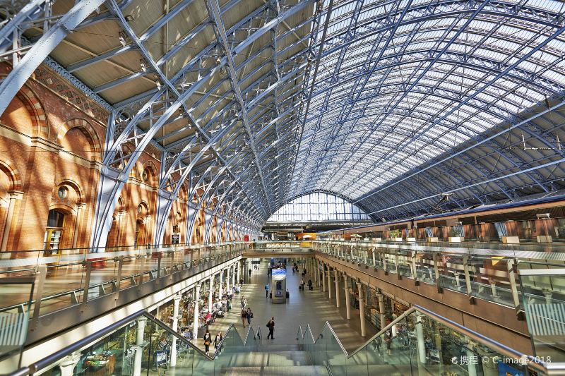 St Pancras International