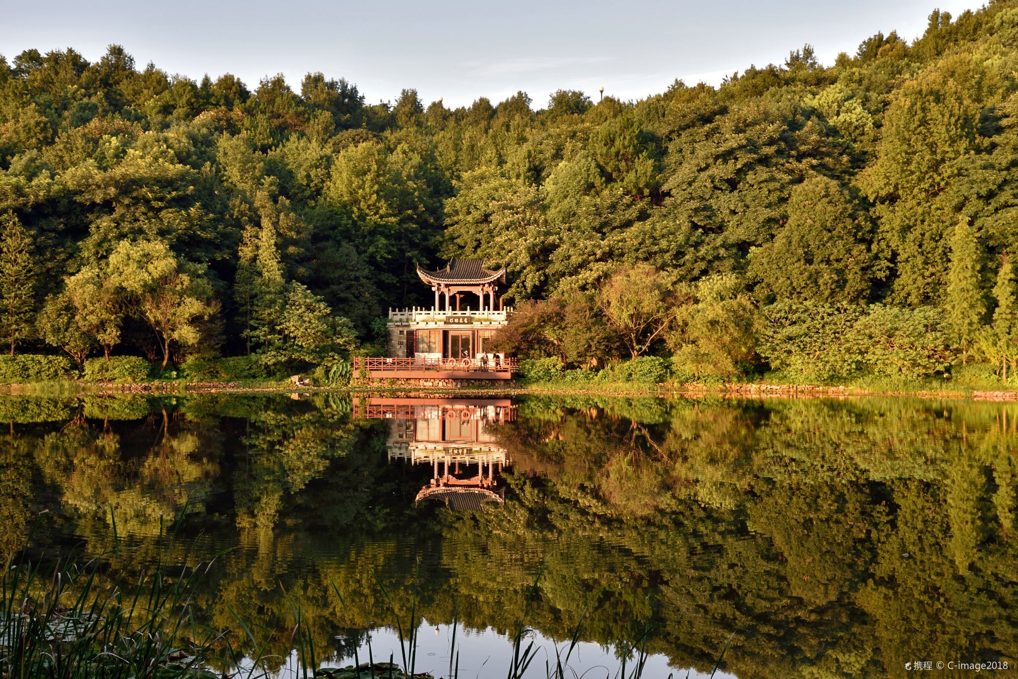 長沙+湖南博物院+嶽麓山+愛晚亭+橘子洲+五一廣場一日遊