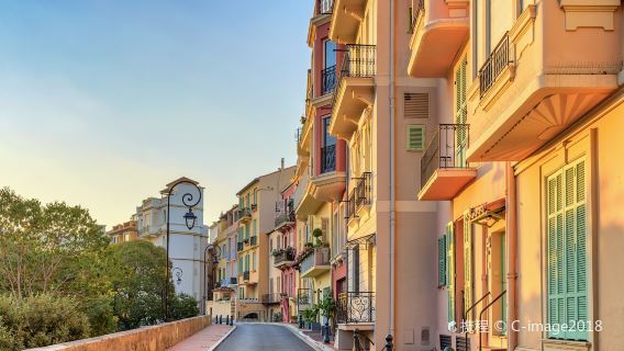 one-day tour to Sanremo, Italy, Menton, France, the Prince's Palace of Monaco, and Monte Carlo