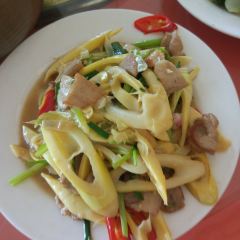 Hongli Local Restaurant User Photo
