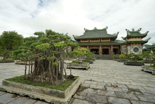 Phap Lam Pagoda