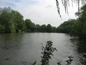 Bond Lake Park