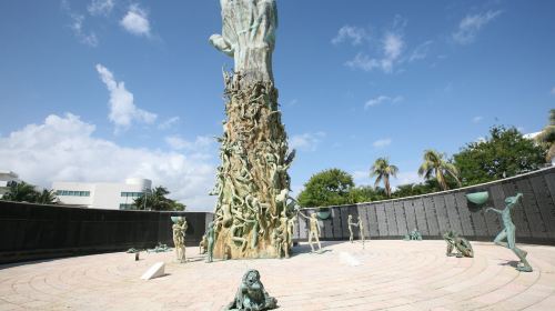 Holocaust Memorial Miami Beach