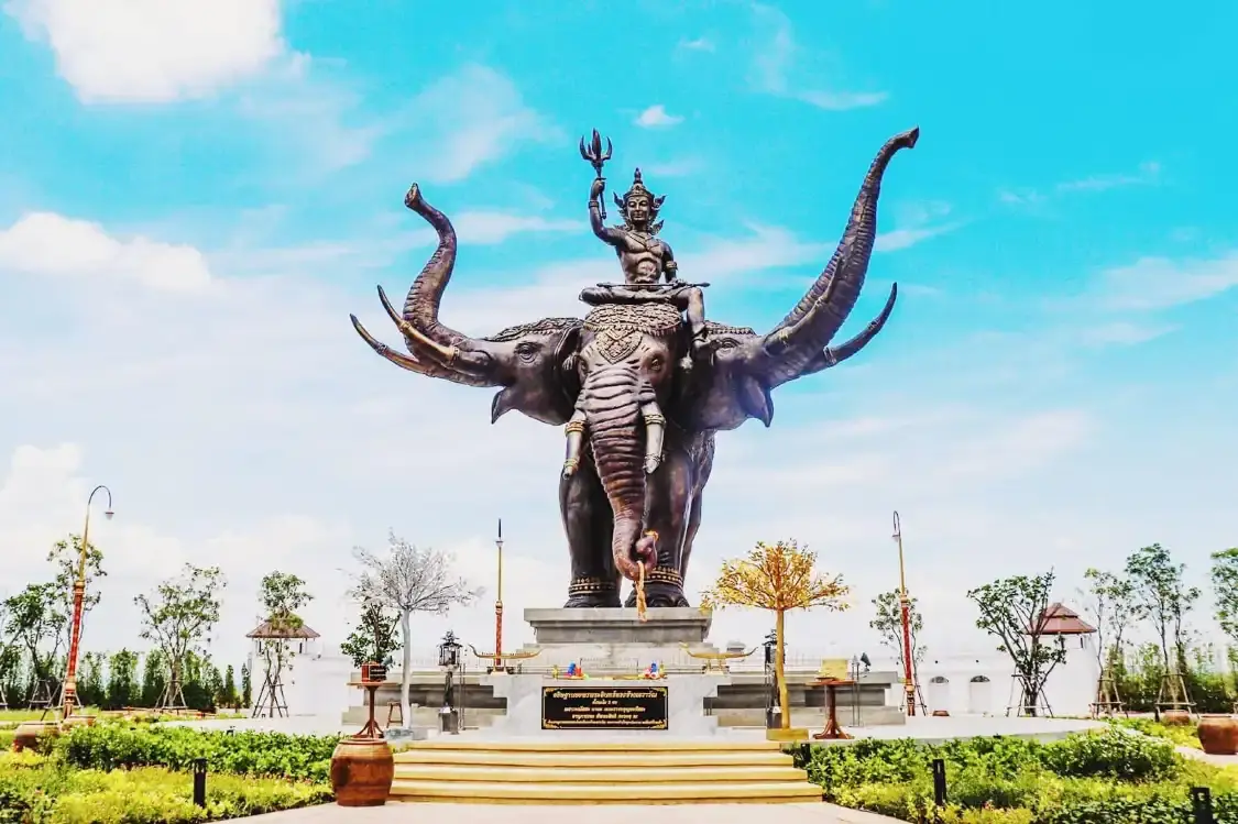 Hotels near Legend Siam Pattaya