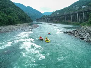 任河漂流