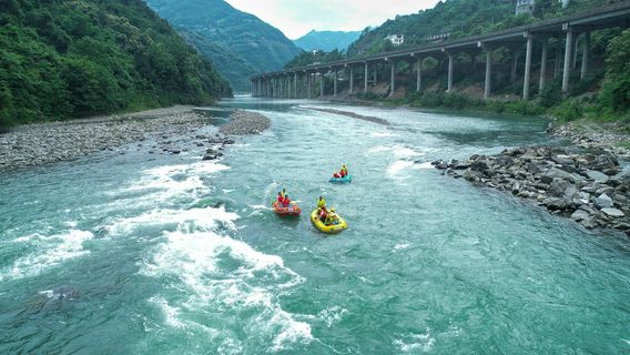 Renhe River Drifting