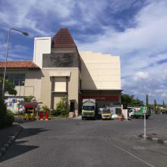 PENG LAI YI XIAN JU YU GU CAI User Photo