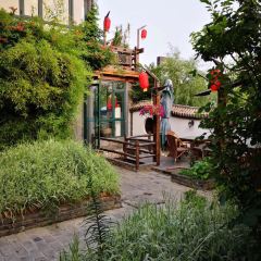 MAN LI JIANG TING YUAN XIU XIAN CAN TING XI SHAN REN GU DIAN User Photo