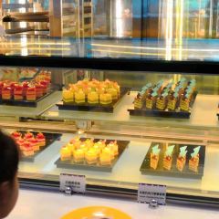 Emperor Penguin All Day Dining User Photo