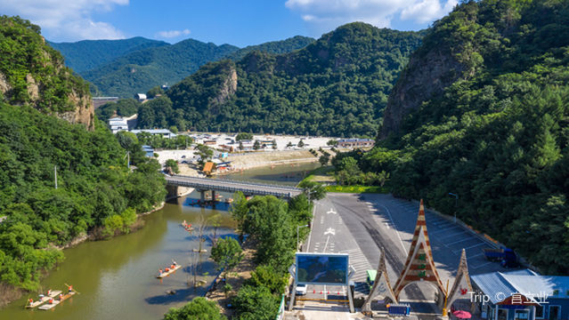 Guanmen Mountain Drifting