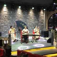 小龙翻大江·火锅美学(外滩店) User Photo