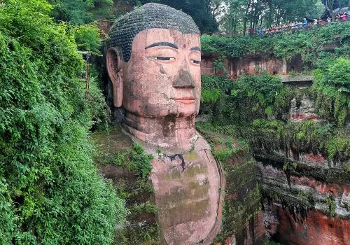 10 Amazing Places to See Buddha around The World