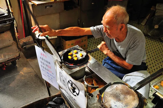 10 Must-Try Snacks in Macau For Doses of Happiness